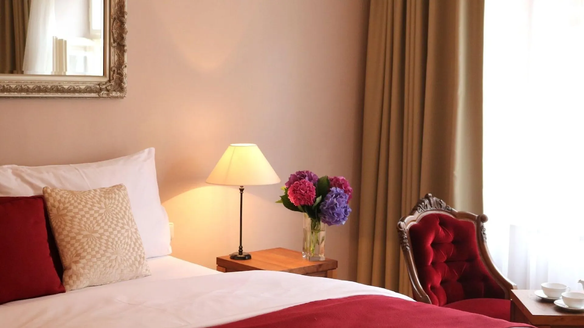 Hotel Golden Key Prague Castle