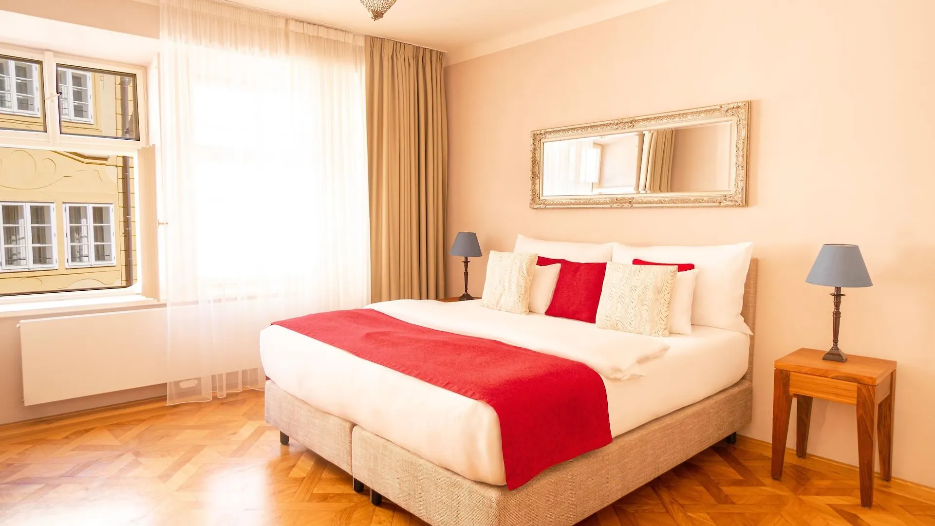 Hotel Golden Key Prague Castle