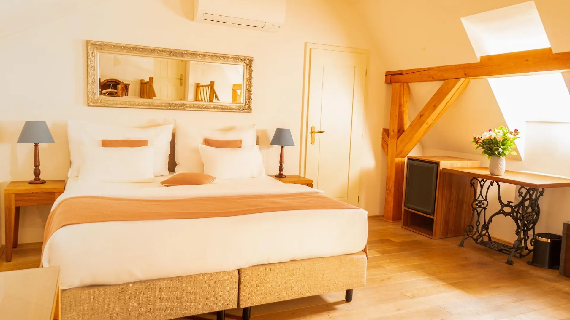 Hotel Golden Key Prague Castle