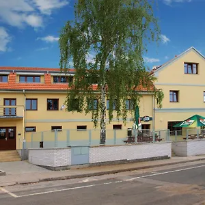Pensionat A Restaurace Simanda, Prag