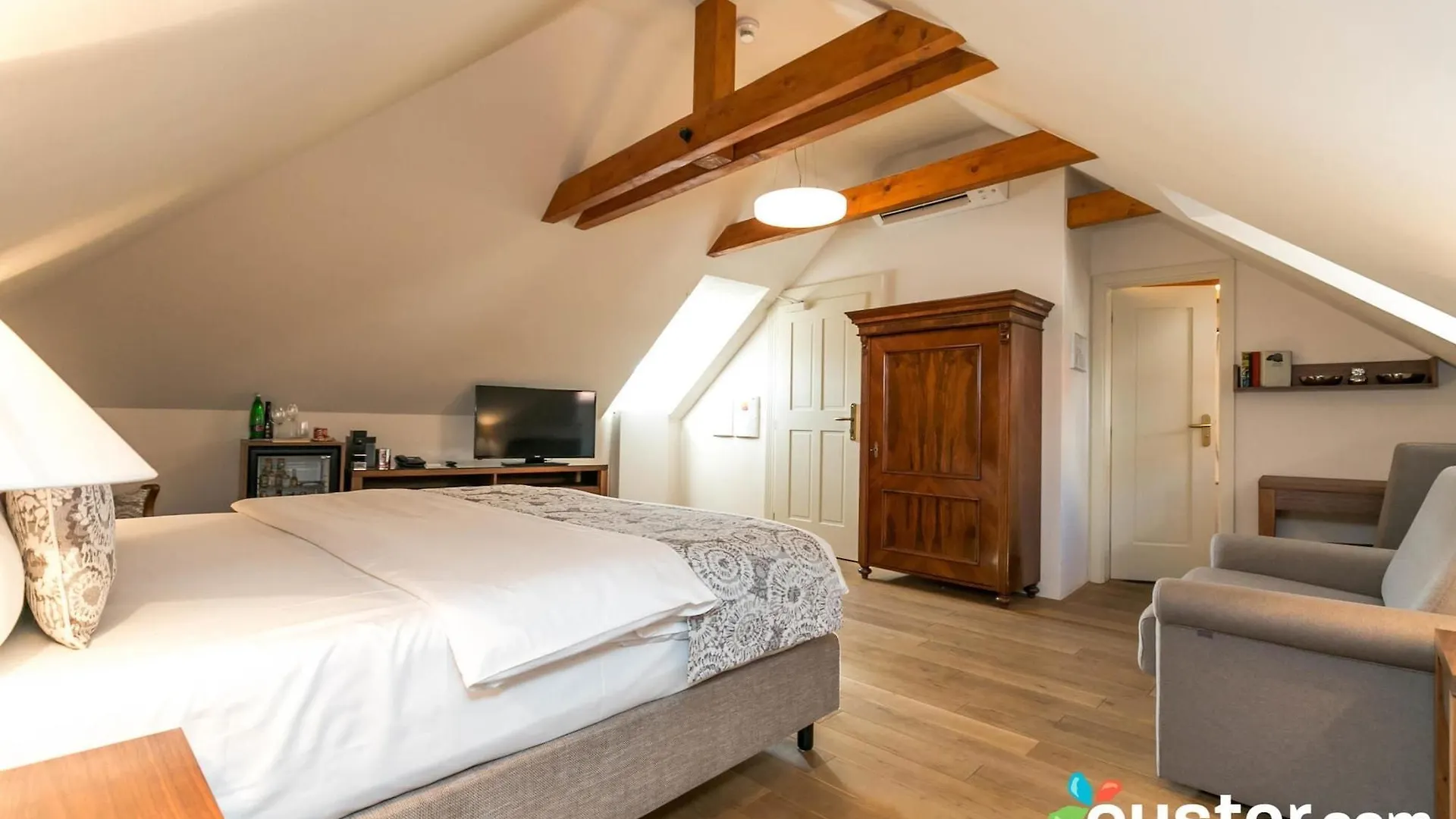 Hotel Golden Key Prague Castle