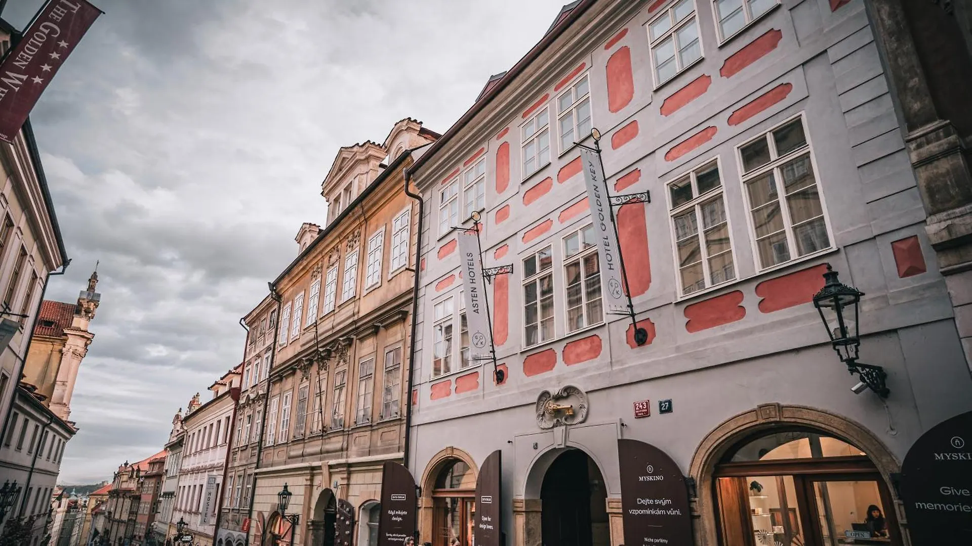 Hotel Golden Key Prague Castle