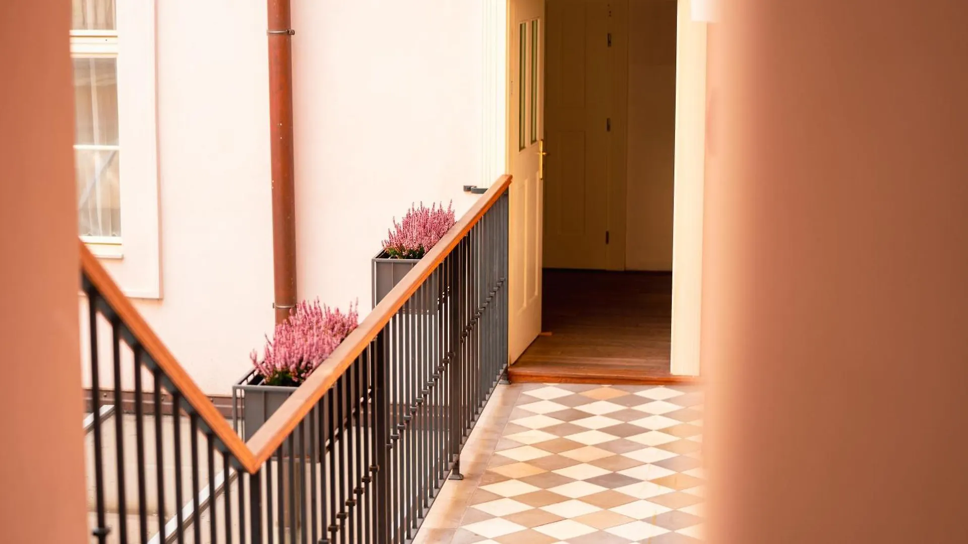 Hotel Golden Key Prague Castle