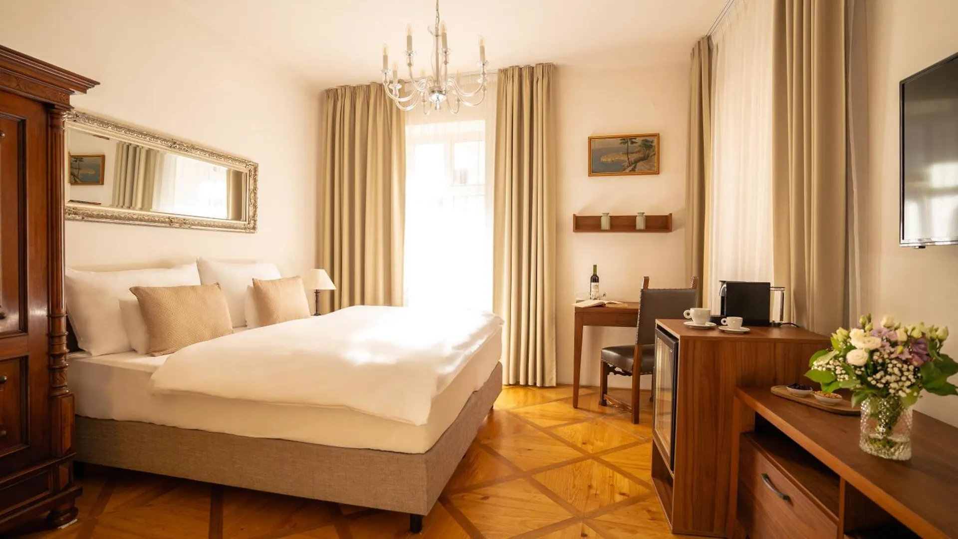 Hotel Golden Key Prague Castle