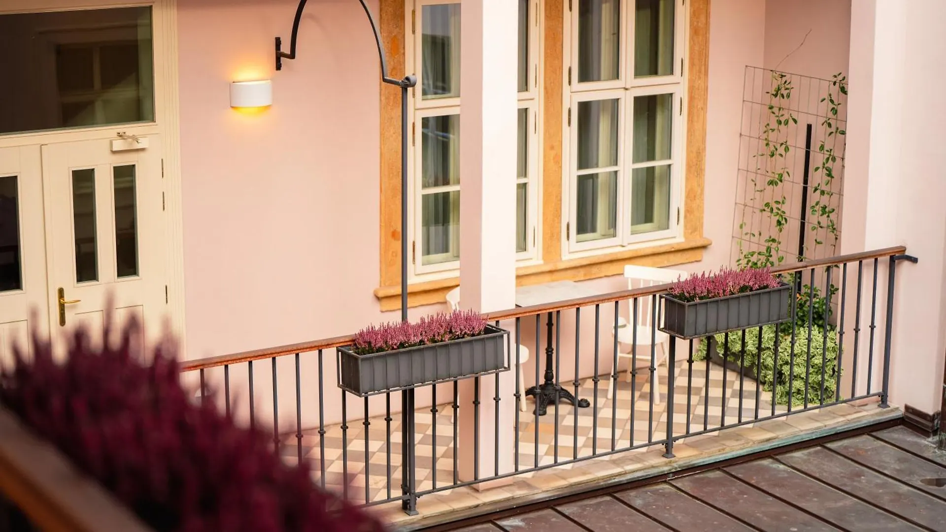 Hotel Golden Key Prague Castle
