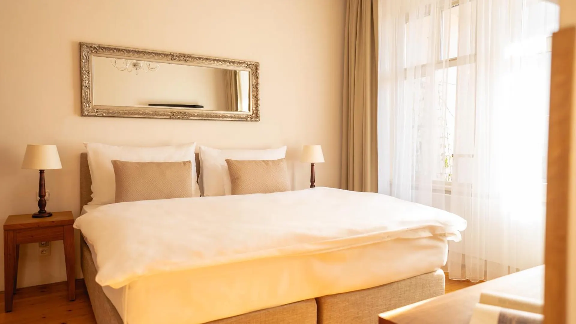 Hotel Golden Key Prague Castle